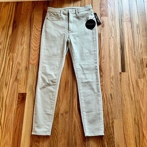 NWT Articles of Society Size 27 Heather High Rise Slim Pants